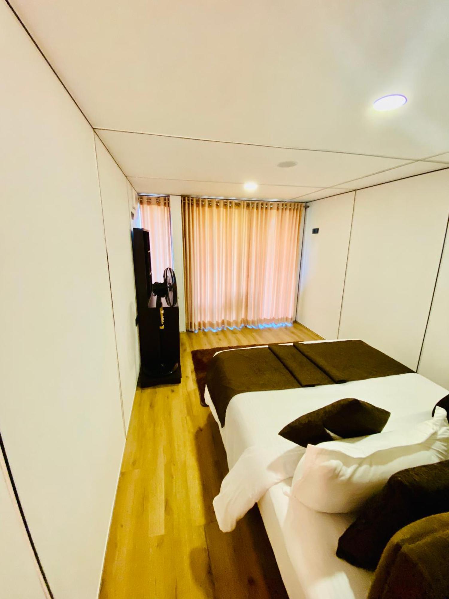 Box On Clouds Hotel Ела Екстериор снимка